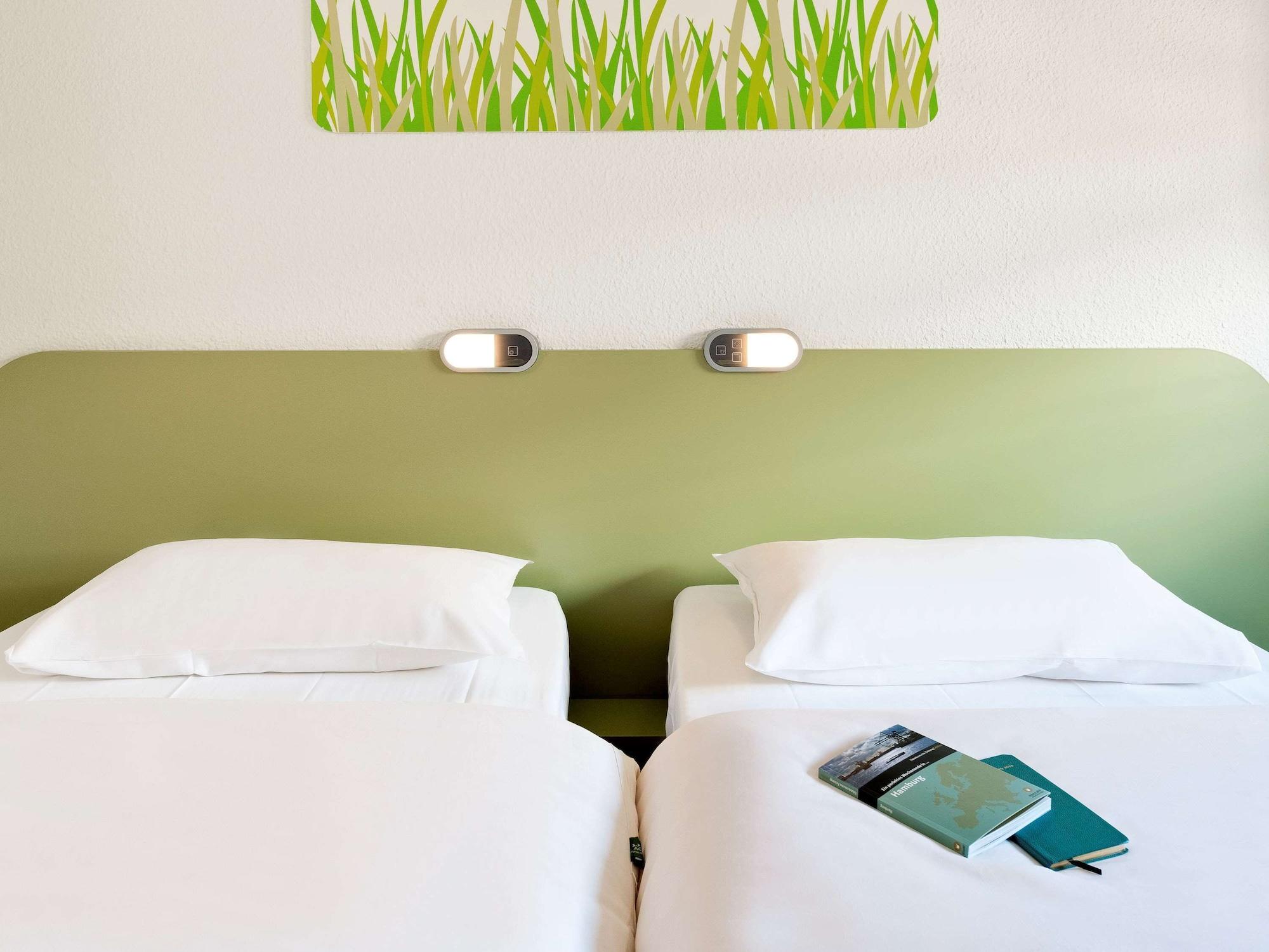 Ibis Budget Hyeres Exterior photo