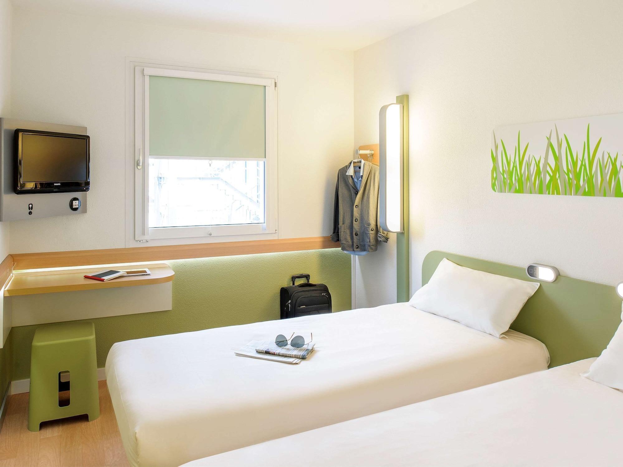 Ibis Budget Hyeres Exterior photo