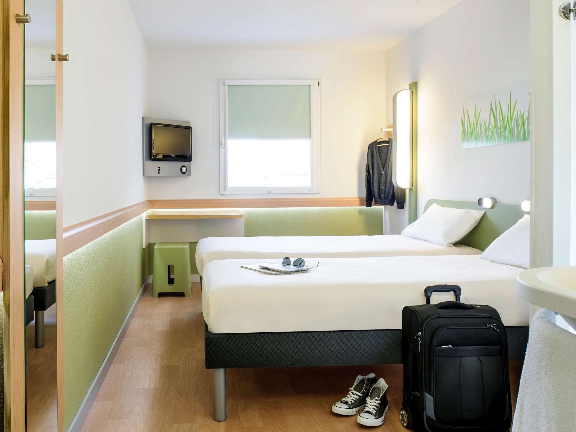 Ibis Budget Hyeres Exterior photo