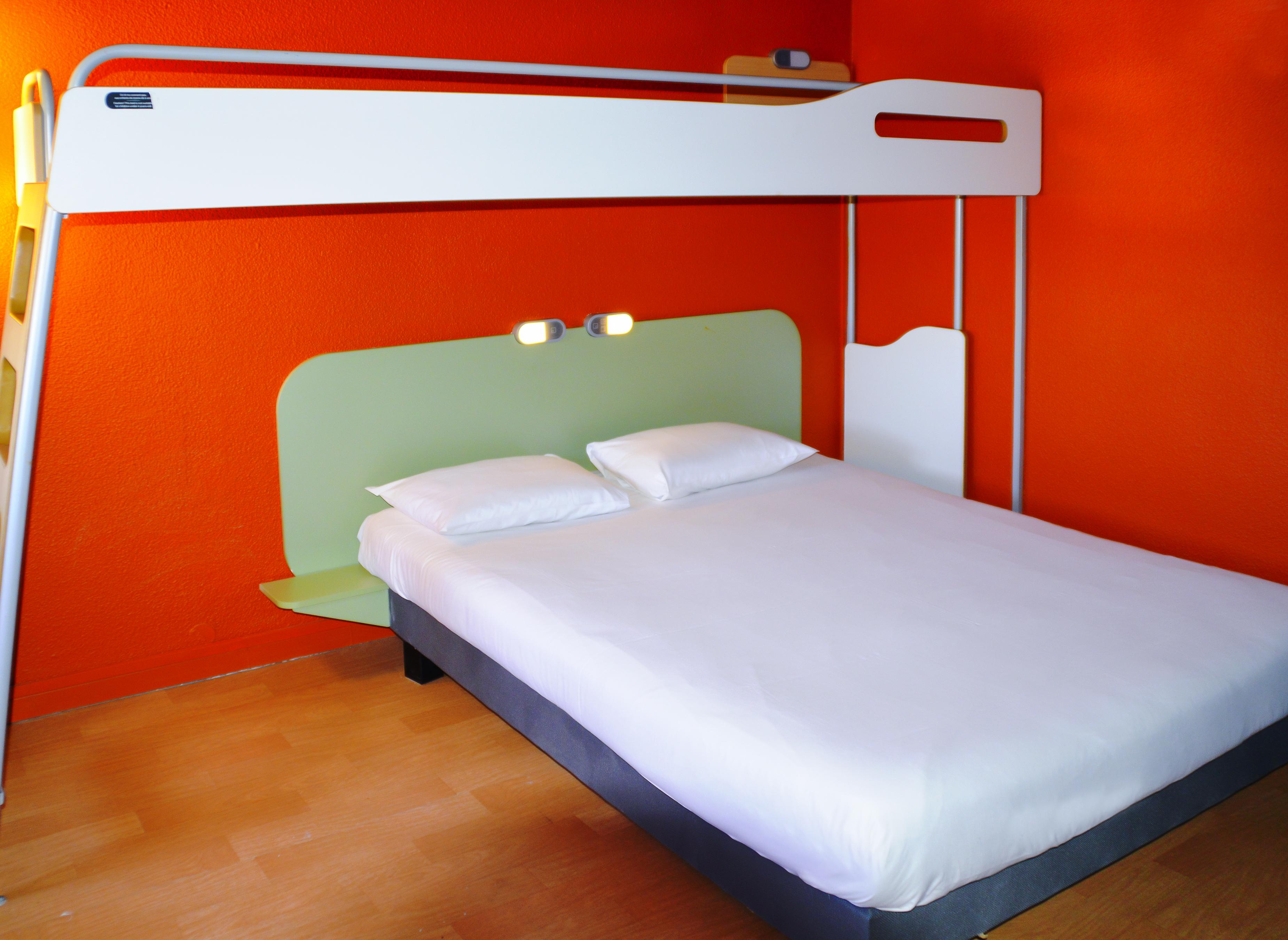 Ibis Budget Hyeres Exterior photo