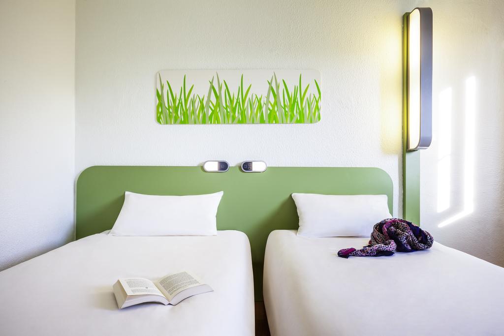 Ibis Budget Hyeres Exterior photo
