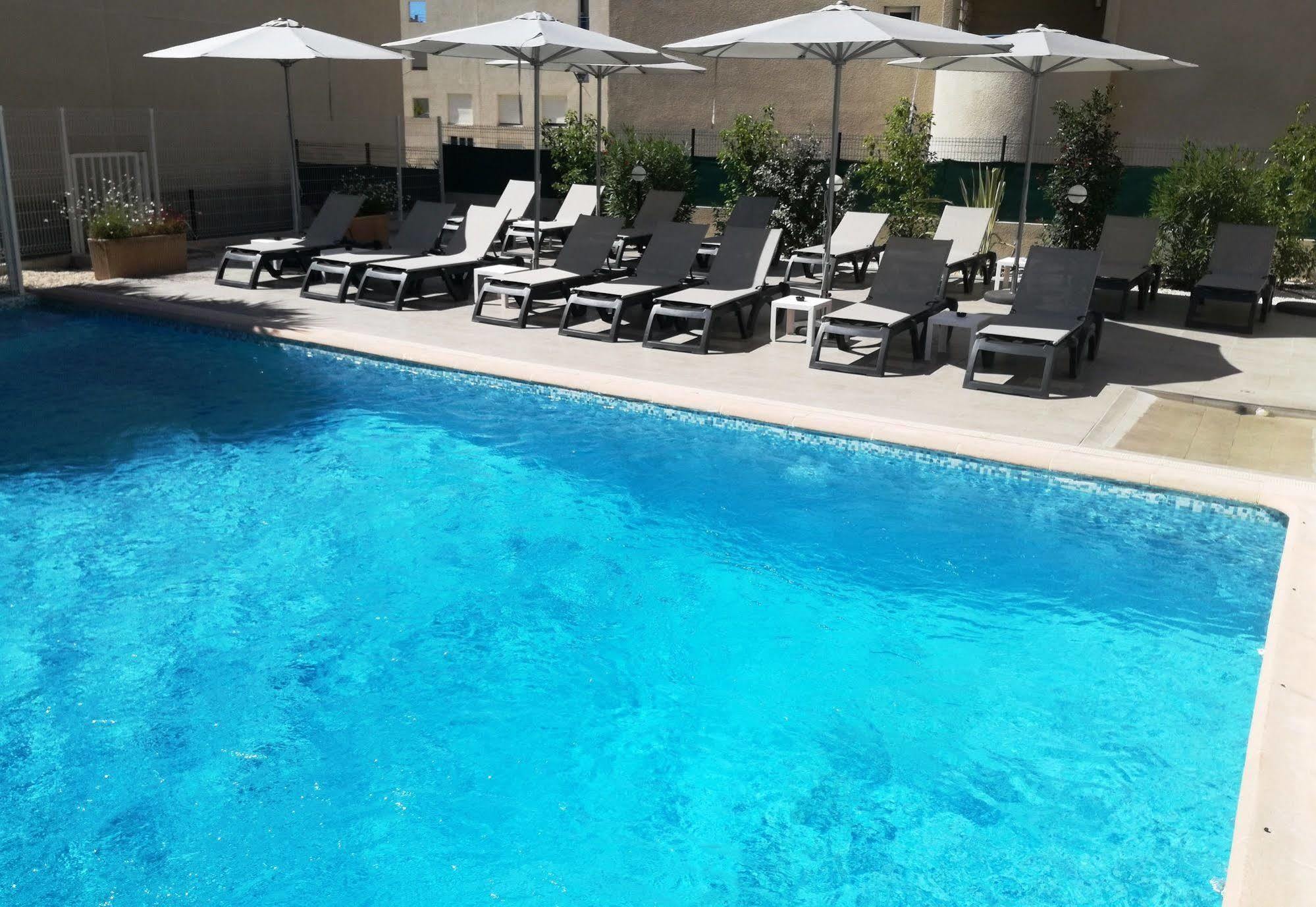 Ibis Budget Hyeres Exterior photo